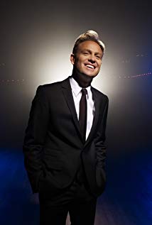 How tall is Jason Donovan?